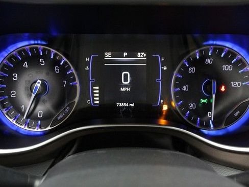 Used 2023 Chrysler Voyager LX FWD image 25