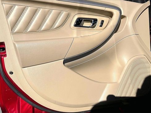 Used 2017 Ford Taurus SEL w/ Equipment Group 201A image 21