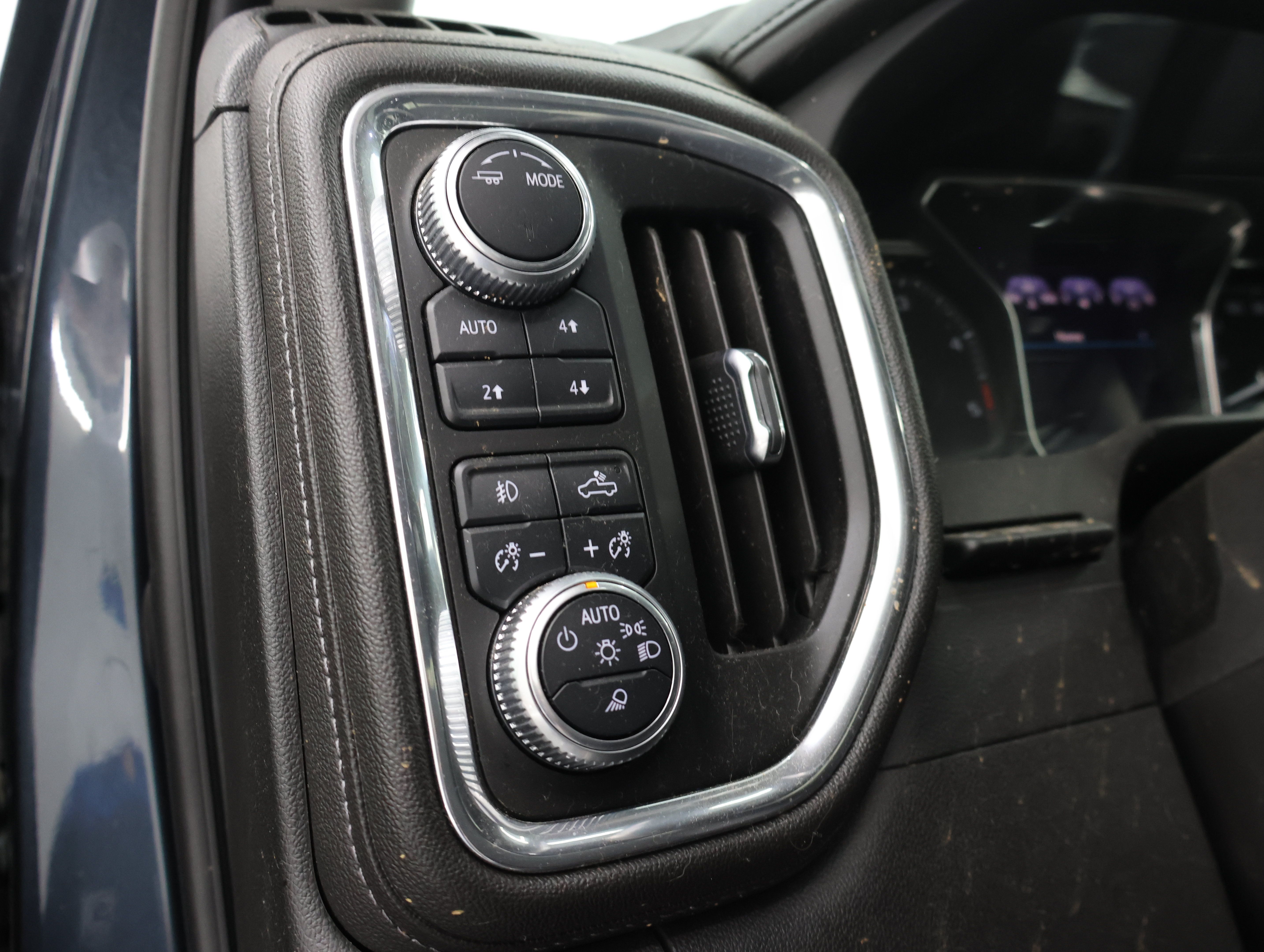 Used 2020 GMC Sierra 2500 Denali w/ Denali Ultimate Package AWD/4WD image 49