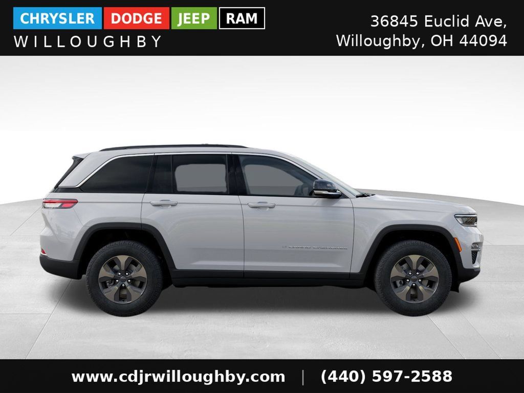 New 2025 Jeep Grand Cherokee Limited 4xe AWD/4WD image 24