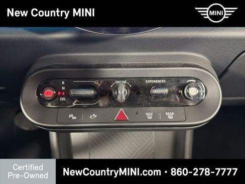 Certified 2025 MINI Cooper 2-Door Hardtop image 23