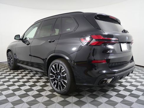 Used 2026 BMW X5 sDrive40i w/ M Sport Package image 5