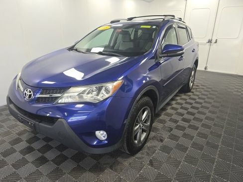 Used 2015 Toyota RAV4 XLE AWD/4WD image 3