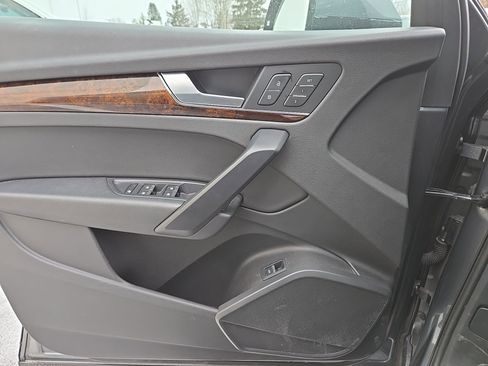 Used 2018 Audi Q5 2.0T Premium w/ Convenience Package image 10