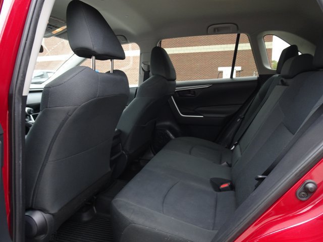 Used 2019 Toyota RAV4 LE w/ All Weather Liner Package AWD/4WD image 13