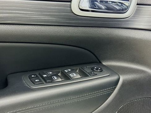 Used 2020 Jeep Grand Cherokee Altitude image 20