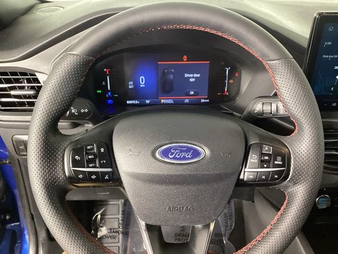 Used 2023 Ford Escape ST-Line w/ Tech Pack #1 AWD/4WD image 18