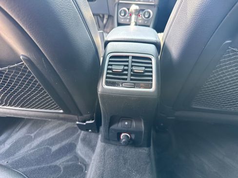 Used 2018 Audi Q3 2.0T Premium image 44