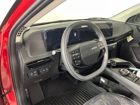 New 2025 Kia EV6 Wind image 2