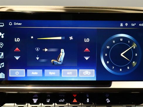 Used 2024 Chevrolet Silverado 2500 LT image 33