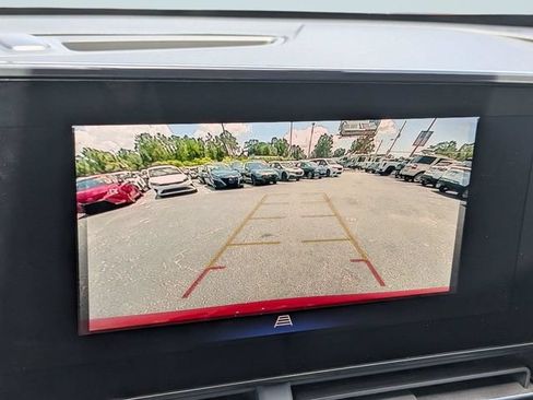 Used 2024 Chevrolet Trax LT FWD image 20