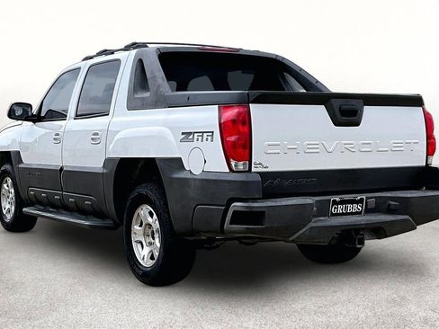 Used 2004 Chevrolet Avalanche Z66 w/ Sun And Sound Package RWD image 15