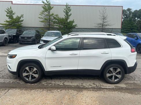 Used 2019 Jeep Cherokee Limited AWD/4WD image 5