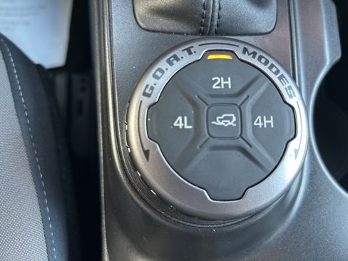 Used 2021 Ford Bronco Outer Banks AWD/4WD image 31