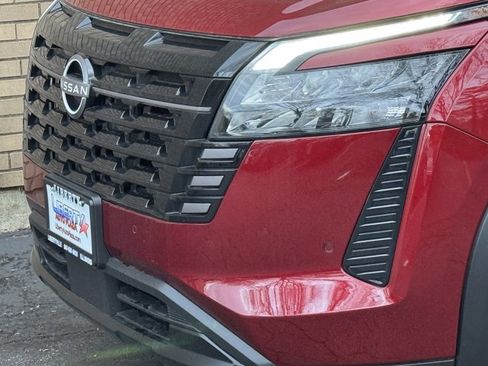 New 2026 Nissan Pathfinder SV image 31