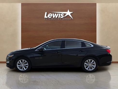 Used 2024 Chevrolet Malibu LT image 2