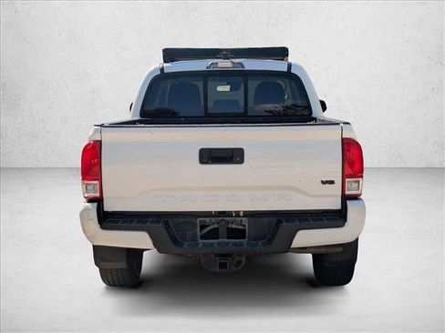 Used 2021 Toyota Tacoma SR5 w/ Trail Edition image 6