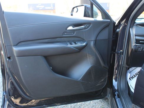 Used 2023 Cadillac XT4 Sport w/ Sun And Sound Package AWD/4WD image 12