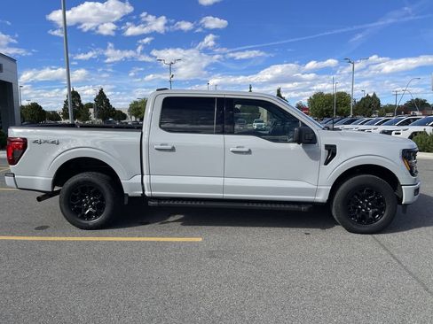 Used 2024 Ford F150 XLT w/ XLT Black Appearance Package AWD/4WD image 9