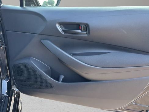 Used 2024 Toyota Corolla LE FWD image 9