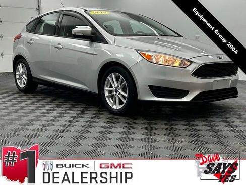 Used 2016 Ford Focus SE w/ SE Power Seat Package image 1