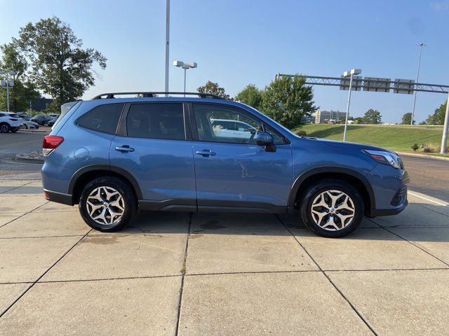 Used 2024 Subaru Forester Premium AWD/4WD image 11