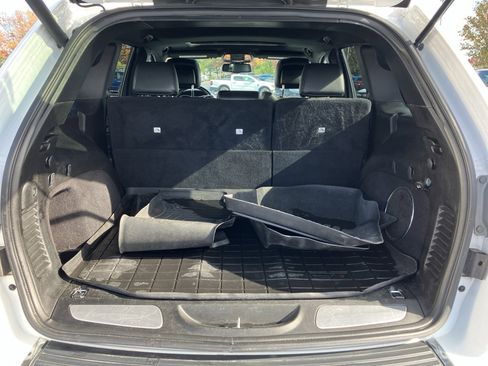 Used 2014 Jeep Grand Cherokee Limited image 30
