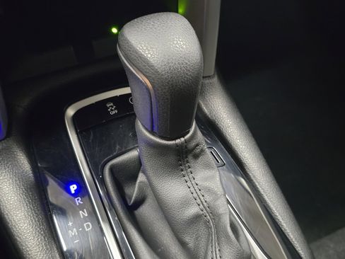 Certified 2024 Toyota Corolla Cross LE image 27