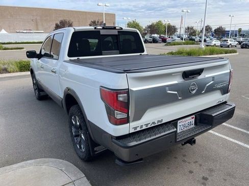 Used 2024 Nissan Titan Platinum Reserve w/ Moonroof Package image 8