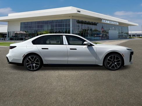 New 2026 BMW i7 eDrive50 w/ M Sport Package image 12