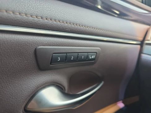 Used 2019 Lexus ES 350 w/ Premium Package FWD image 25