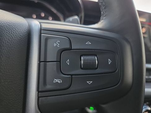 Used 2025 GMC Sierra 1500 SLT AWD/4WD image 22