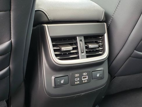 Used 2025 Subaru Legacy Limited AWD/4WD image 13