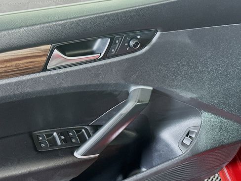 Used 2022 Volkswagen Passat 2.0T image 15