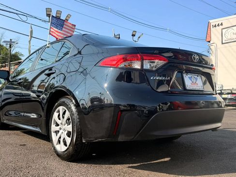 Used 2023 Toyota Corolla LE FWD image 8