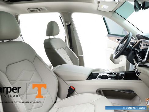 Used 2025 Volkswagen Atlas SE w/ Panoramic Sunroof Package image 36