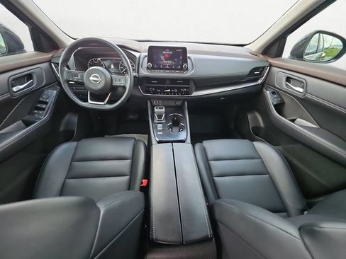 Used 2023 Nissan Rogue SV w/ SV Premium B Package FWD image 10