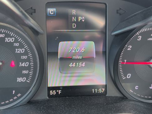 Certified 2018 Mercedes-Benz C 300 Sedan image 22