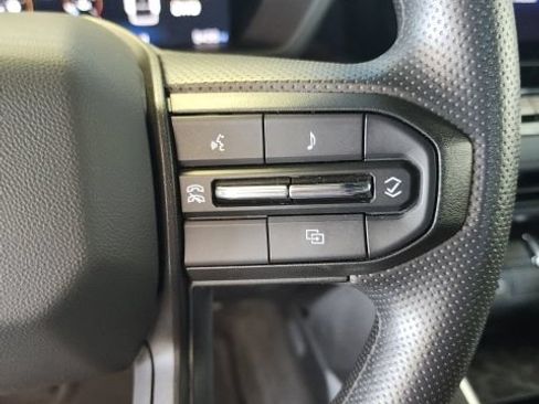 Certified 2024 Chevrolet Colorado Trail Boss w/ Advanced Trailering Package AWD/4WD image 18