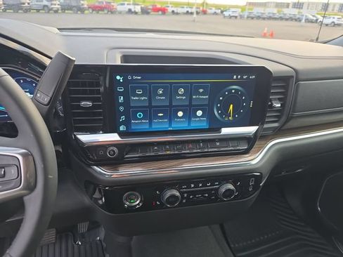 Certified 2023 Chevrolet Silverado 1500 LT AWD/4WD image 16