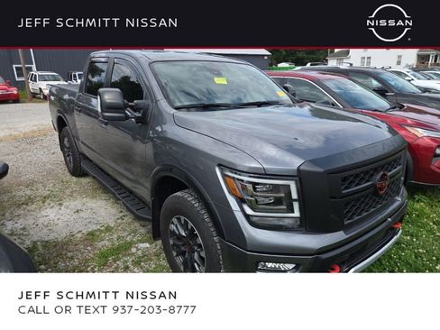Used 2024 Nissan Titan PRO-4X w/ Pro-4x Convenience Package AWD/4WD image 1