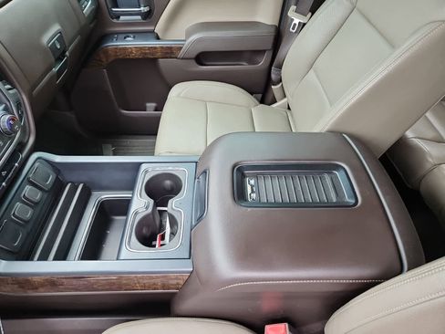 Used 2017 Chevrolet Silverado 1500 LT w/ Texas Edition image 11