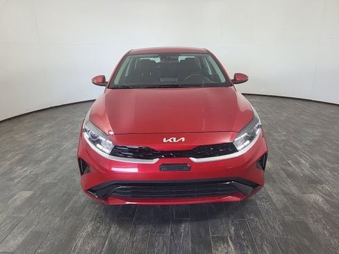 Used 2024 Kia Forte LXS image 2