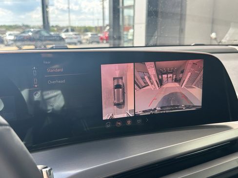 New 2026 Cadillac Vistiq Sport image 27