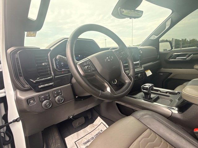 Used 2025 Chevrolet Silverado 1500 ZR2 w/ Technology Package AWD/4WD image 19