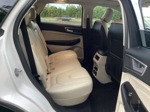 Used 2019 Ford Edge Titanium w/ Equipment Group 301A FWD image 38