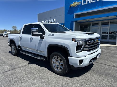 New 2026 Chevrolet Silverado 2500 High Country w/ High Country Premium Package AWD/4WD image 2