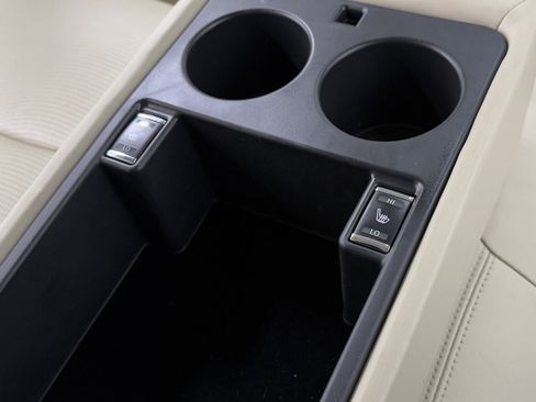 Used 2016 INFINITI Q70 L 3.7 image 28