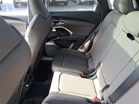 New 2025 Audi Q5 2.0T Premium Plus image 27