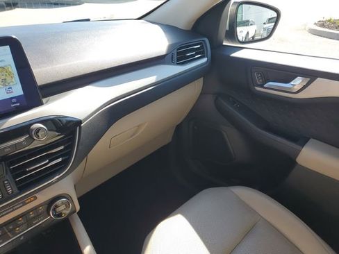 Used 2020 Ford Escape SEL image 36